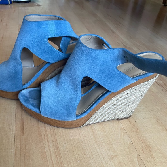 Michael Kors Espadrille Wedges, Sky Blue Suede, Sz 8.5Medium - Picture 6 of 8